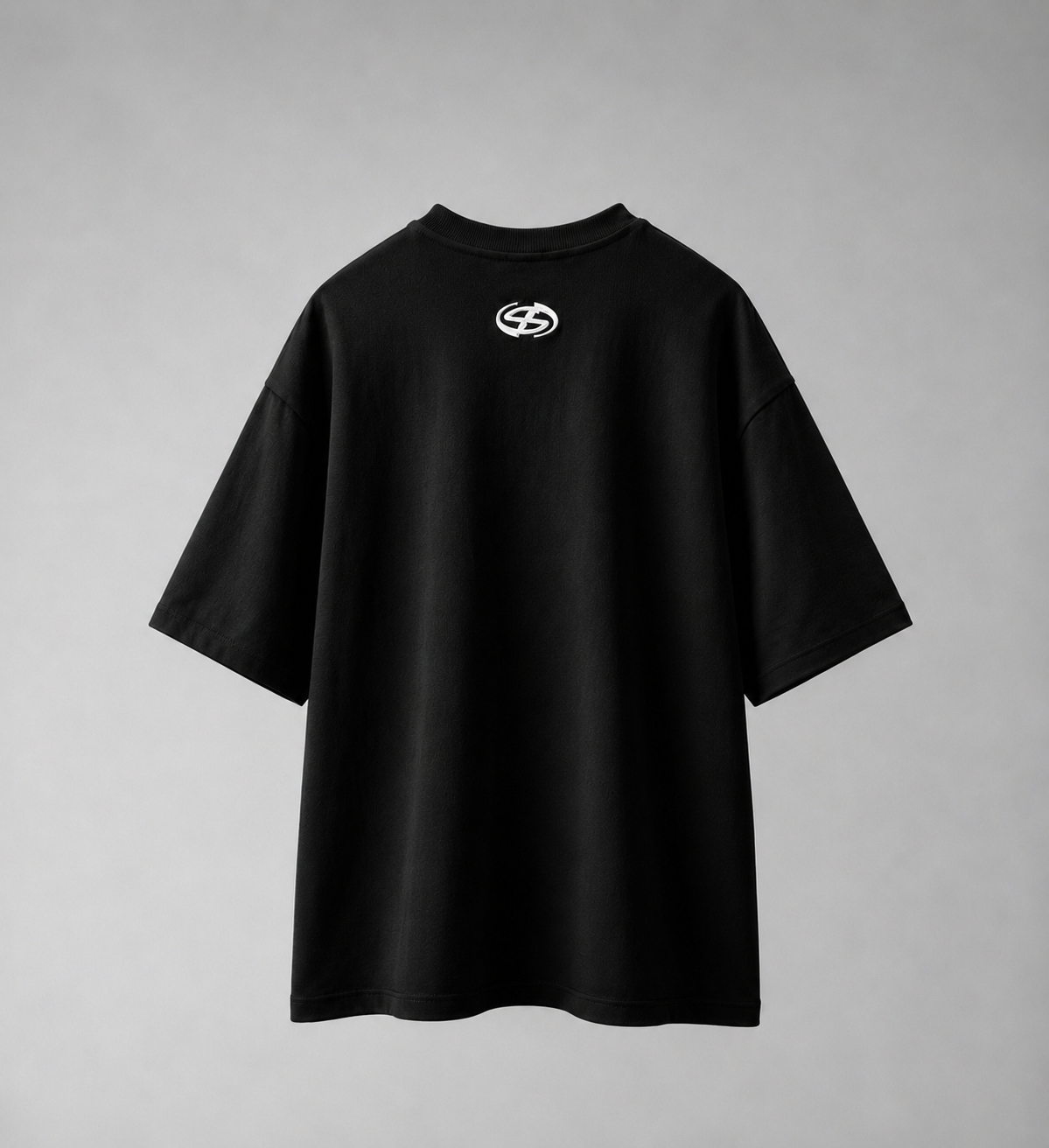 BLACK T-SHIRT